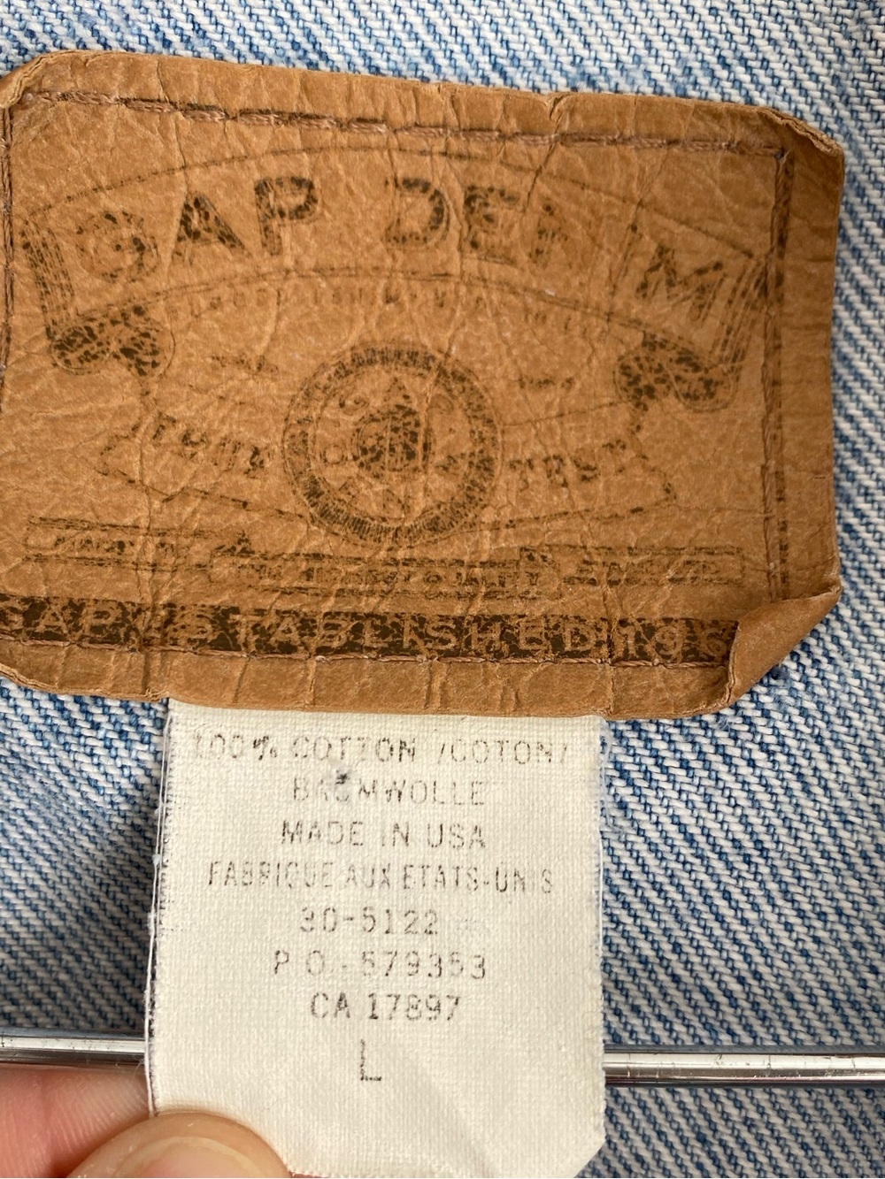 GAP Vintage Denim Jacket Large - Picture 3 of 15